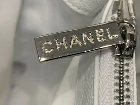 First Bag Ru CHANEL BAG TOTE 0604